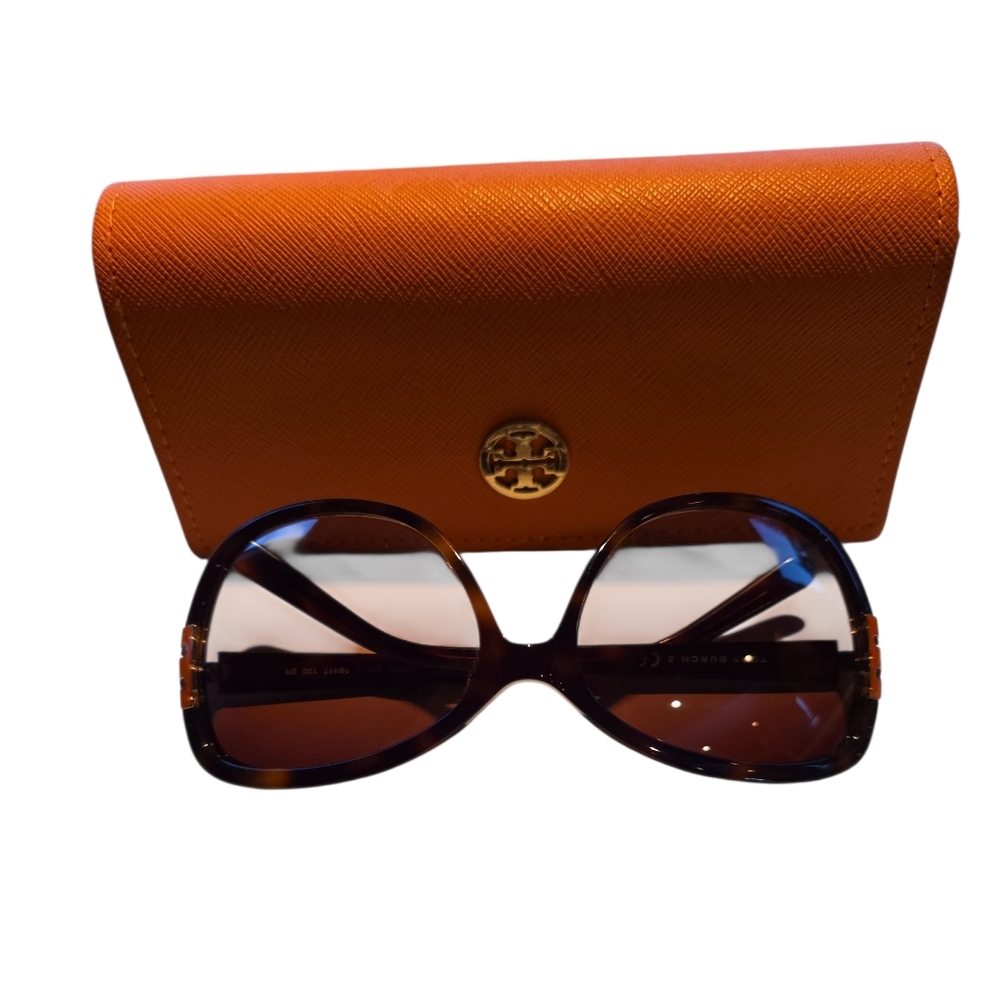 Tory Burch Oversized Midern Square Tortoise Sunglasses with Bold Orange Case